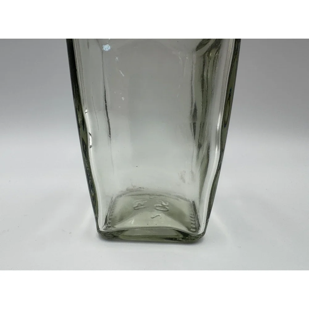Clear Wavy Glass Decanter Bottle with Synthetic Cork Stopper Modern‎ Barware